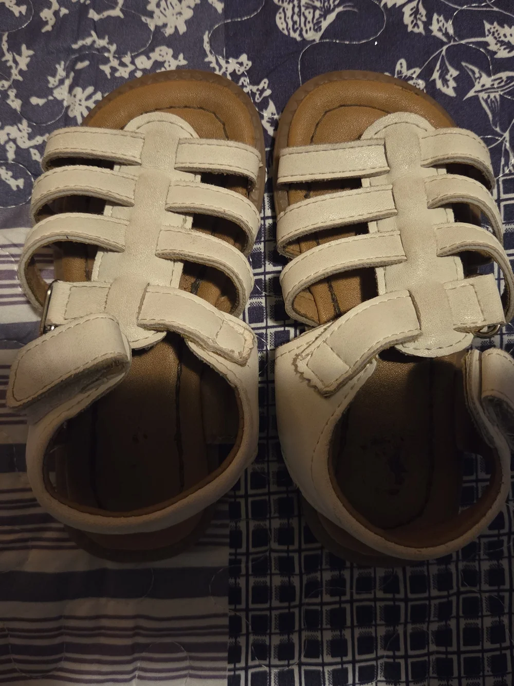 Kids White Leather Hook-and-Loop Sandals